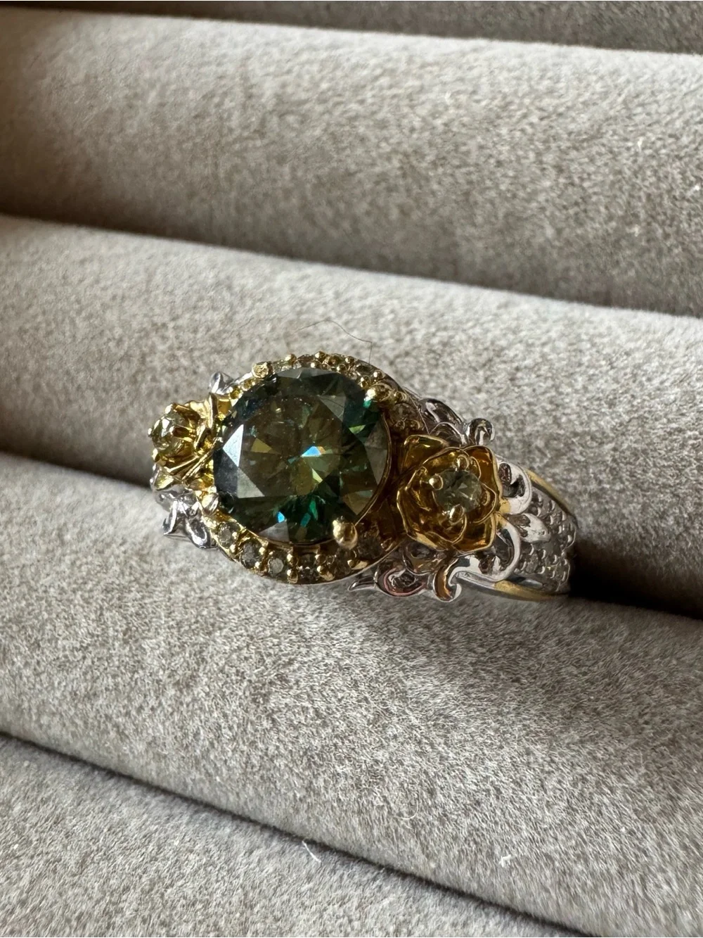D’Joy Green Moissanite Floral Rose Accent Ring 925 Sterling Silver Size 9